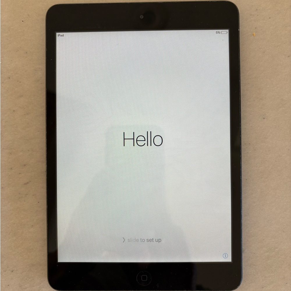 Apple Black iPad Mini 1st Generation (16GB)